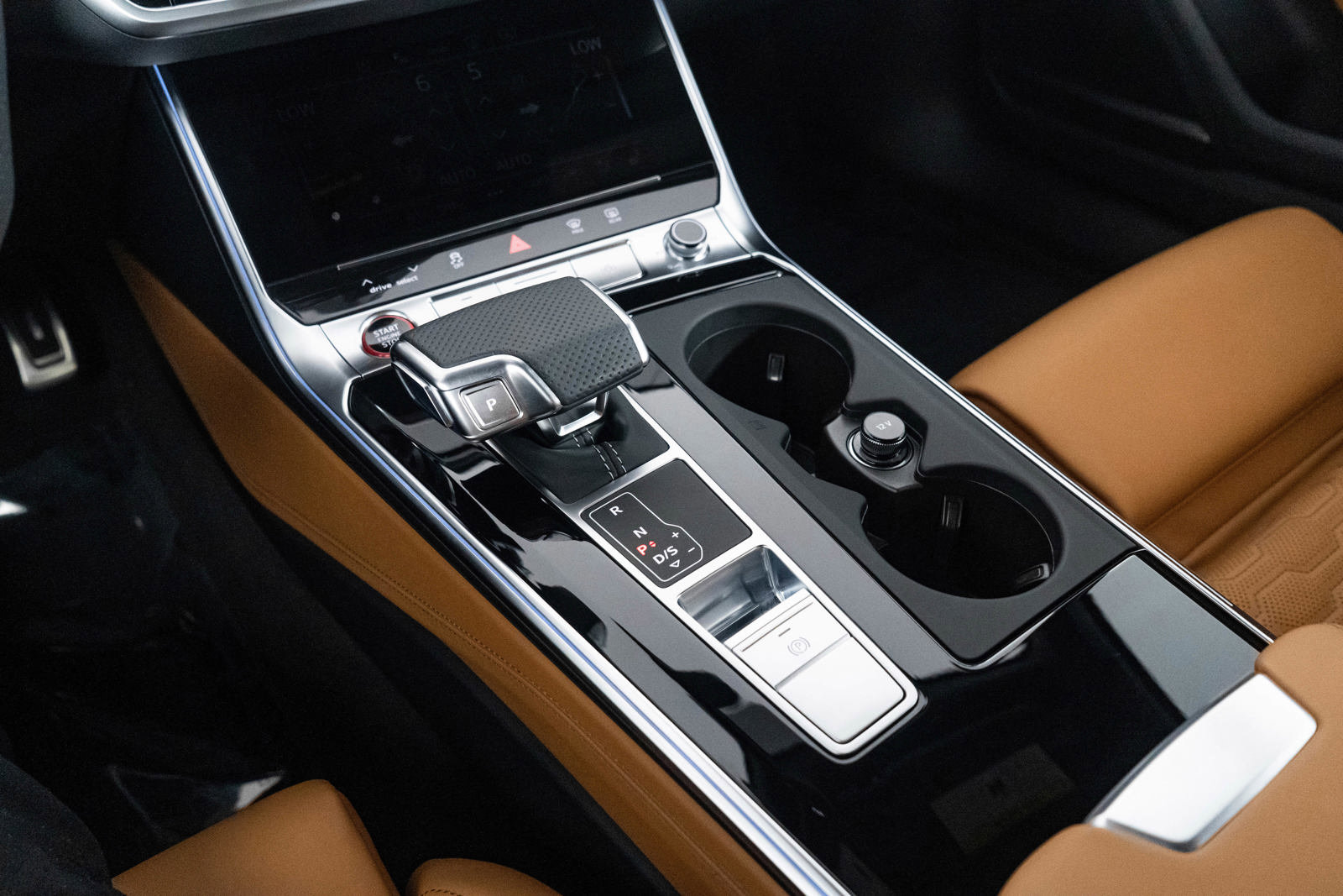 Used 2025 Audi RS 6 performance image 39