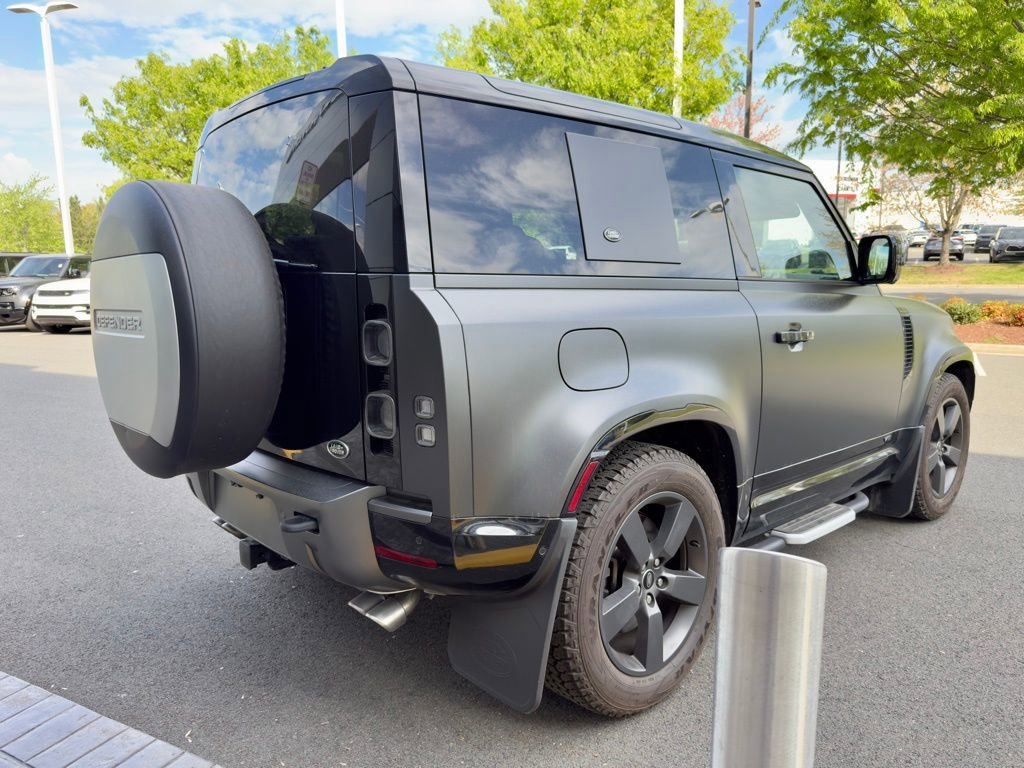 Used 2023 Land Rover Defender 90 Carpathian Edition image 5
