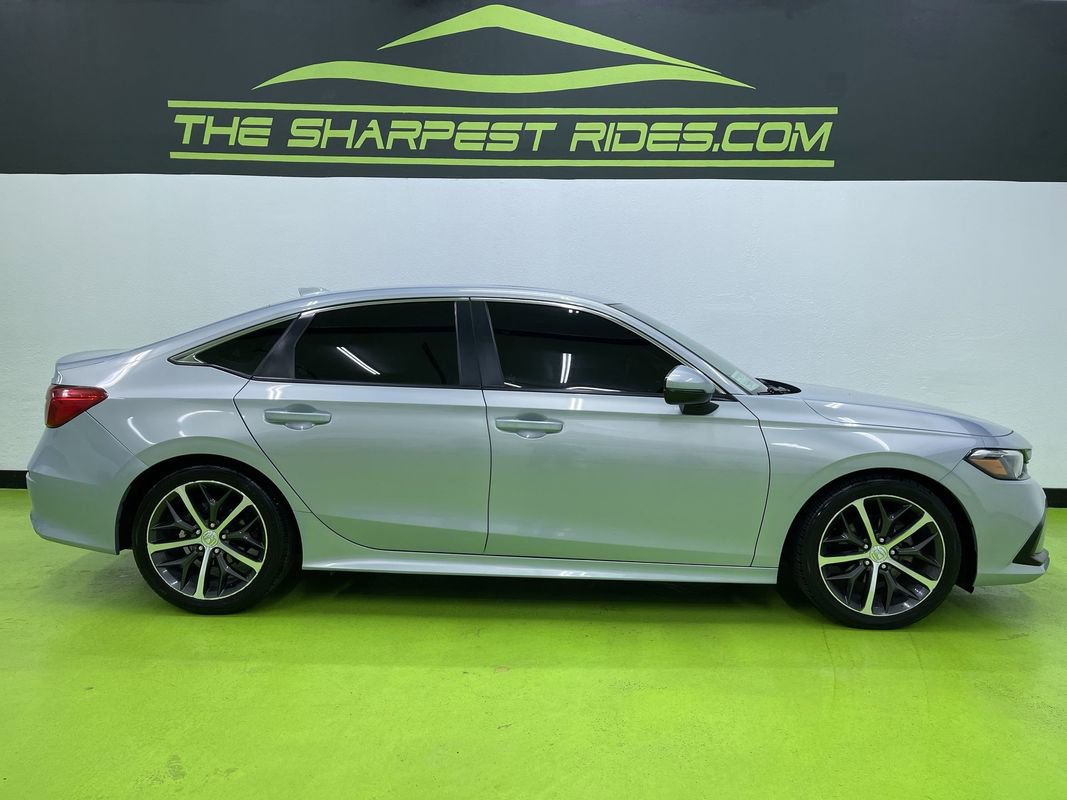 Used 2022 Honda Civic Touring image 11