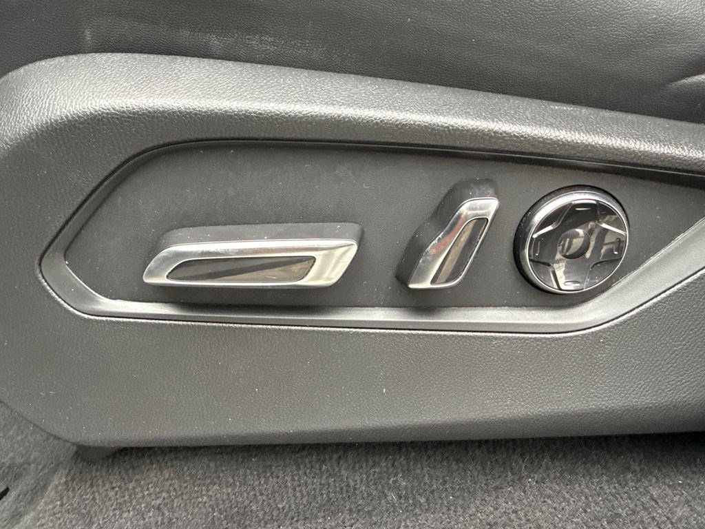 Used 2023 Acura MDX A-Spec image 25