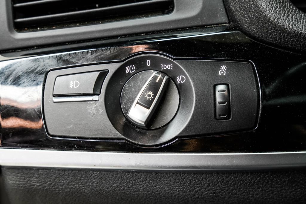 Used 2017 BMW X3 sDrive28i image 40