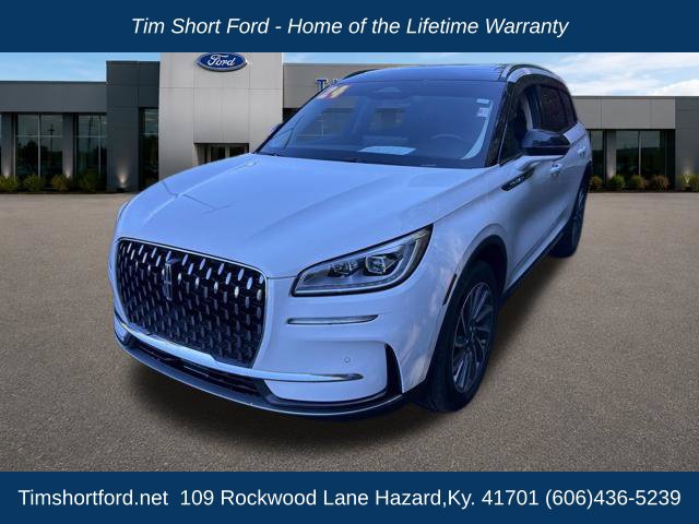 Used 2024 Lincoln Corsair Reserve w/ Equipment Group 201A AWD/4WD image 4