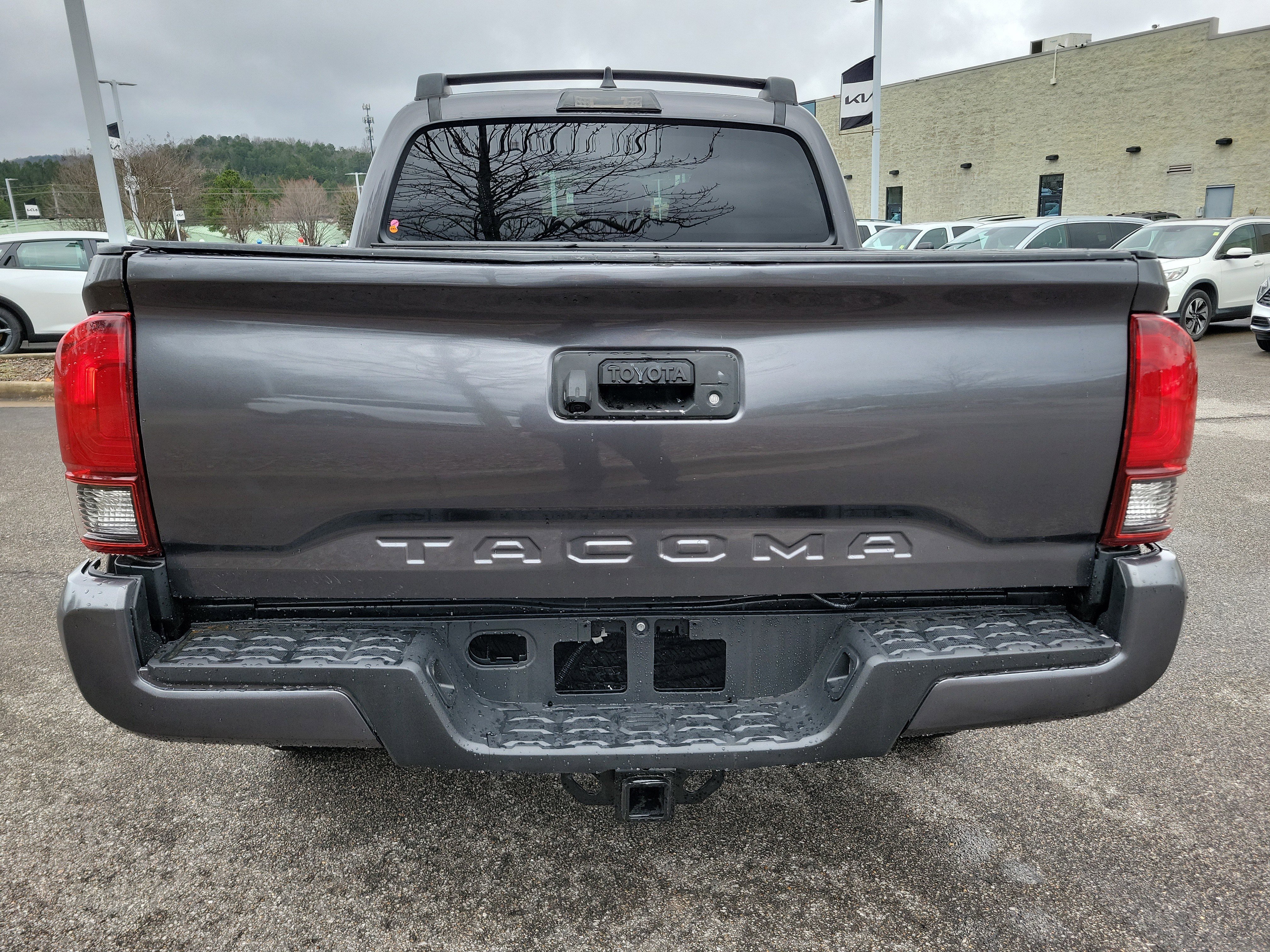 Used 2020 Toyota Tacoma SR w/ SR Convenience Package image 22