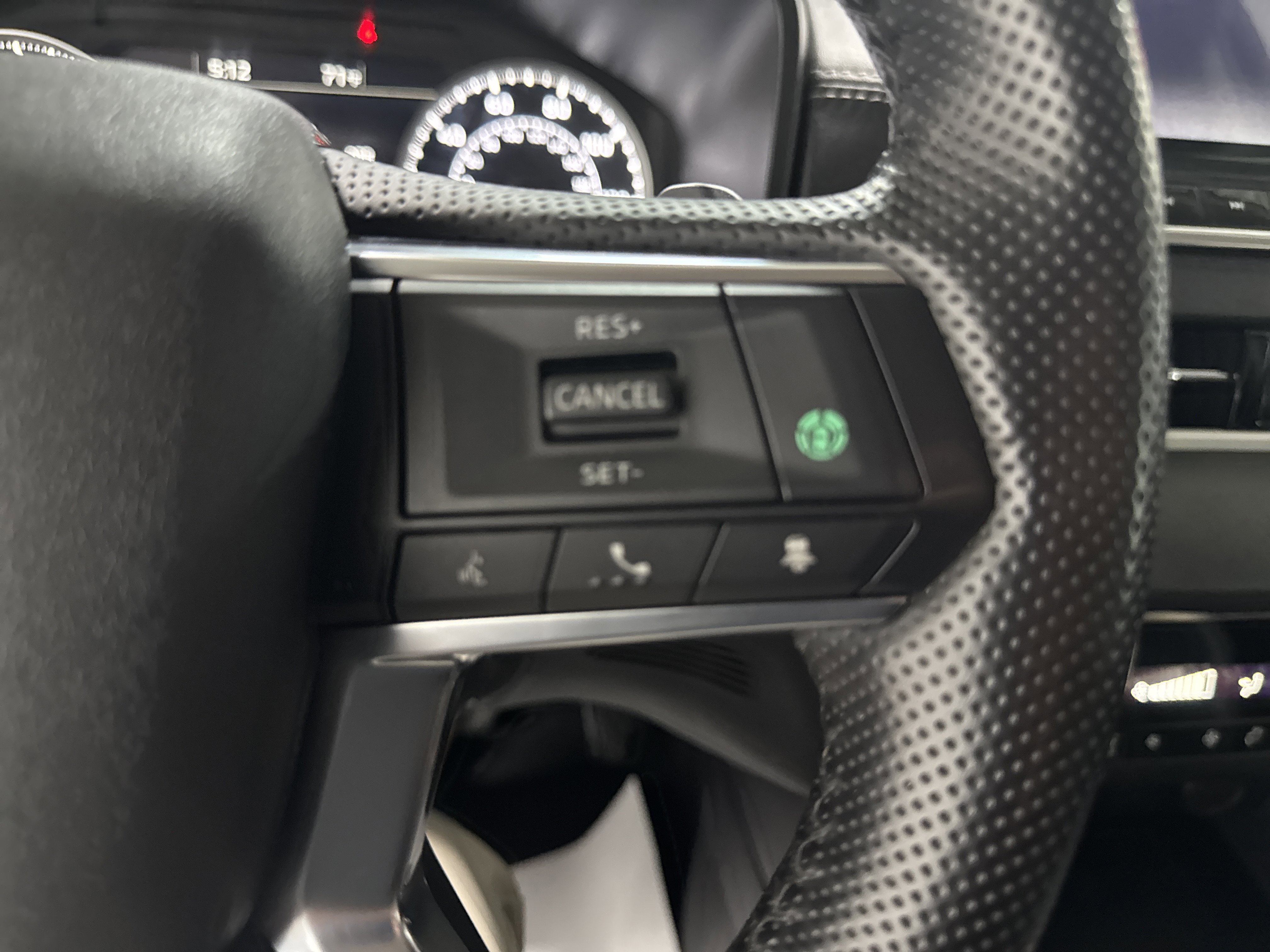 Used 2024 Mitsubishi Outlander SE image 17