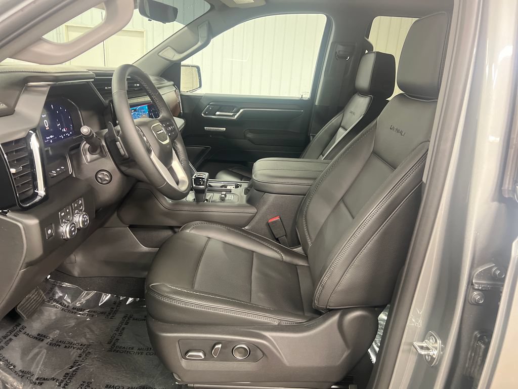 Certified 2026 GMC Sierra 1500 Denali w/ Denali Reserve Package AWD/4WD image 13
