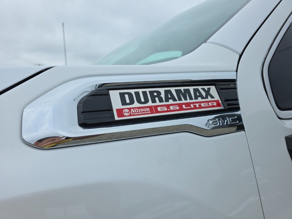 Used 2023 GMC Sierra 3500 Denali w/ Denali Ultimate Package image 11
