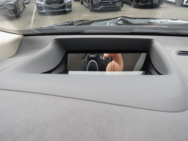 Certified 2023 Mercedes-Benz EQS 580 4MATIC SUV w/ Exclusive Trim Package image 13