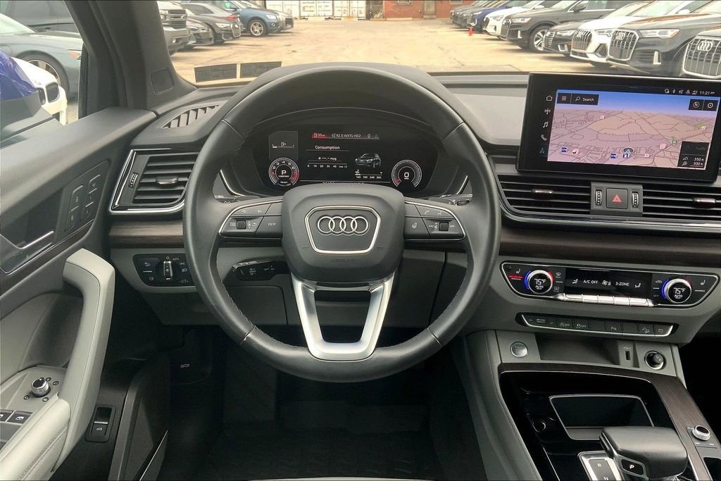 Used 2023 Audi Q5 2.0T Premium Plus w/ Premium Plus Package image 5