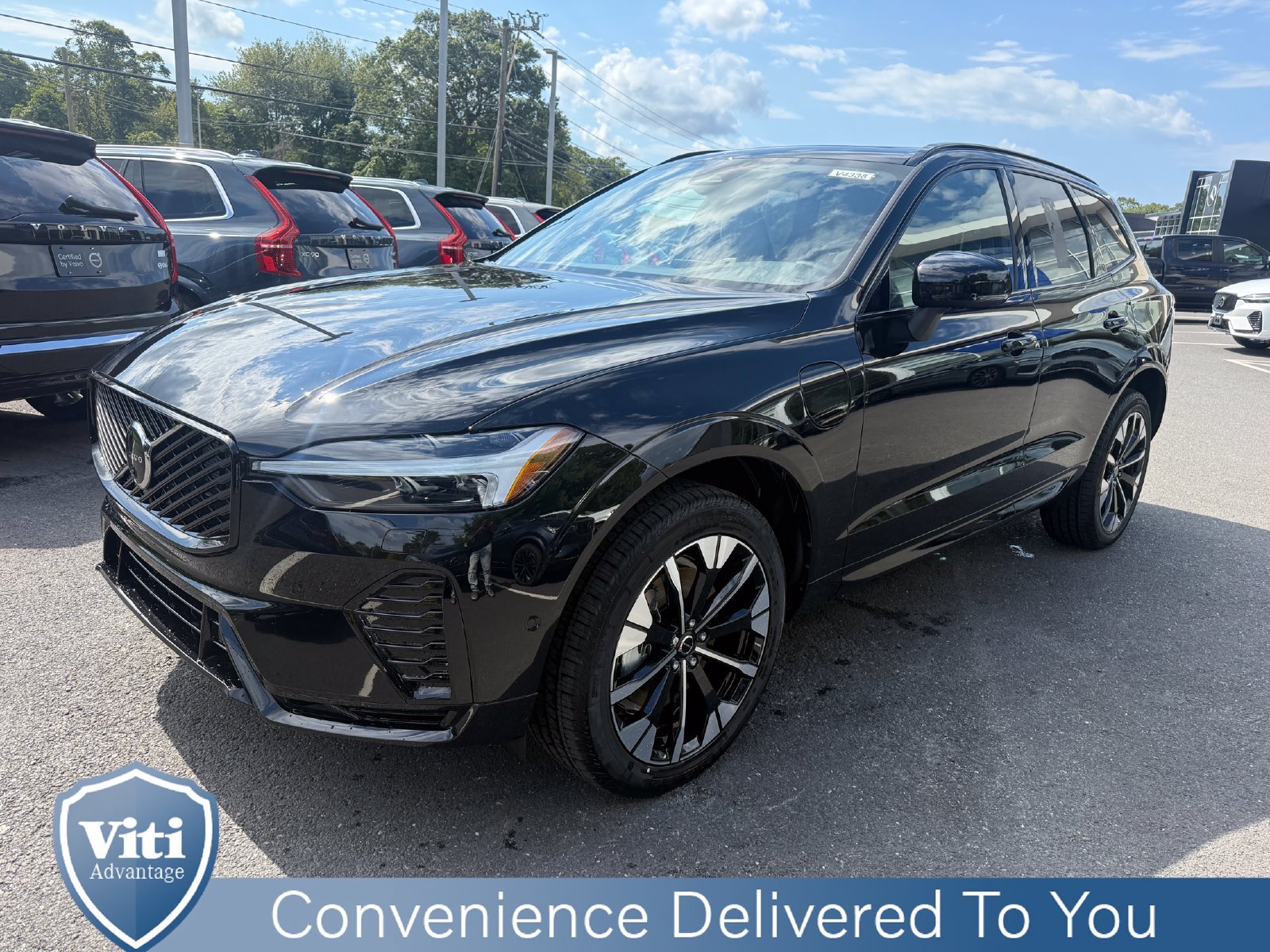 New 2026 Volvo XC60 T8 Plus w/ Protection Package Premier AWD/4WD image 4