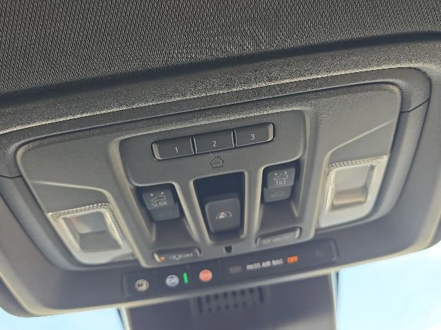 Used 2023 GMC Sierra 1500 AT4 w/ AT4 Premium Package AWD/4WD image 43