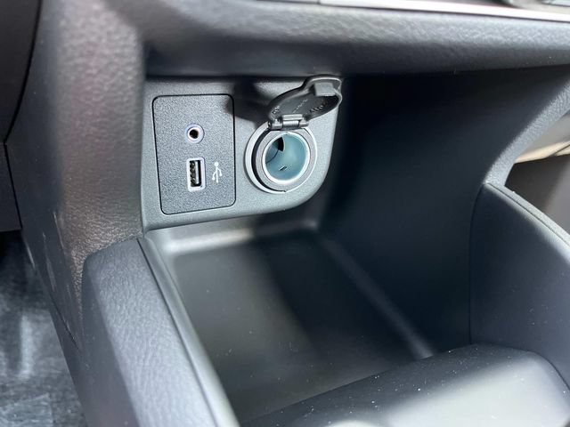 New 2025 Nissan Kicks Play S FWD image 28