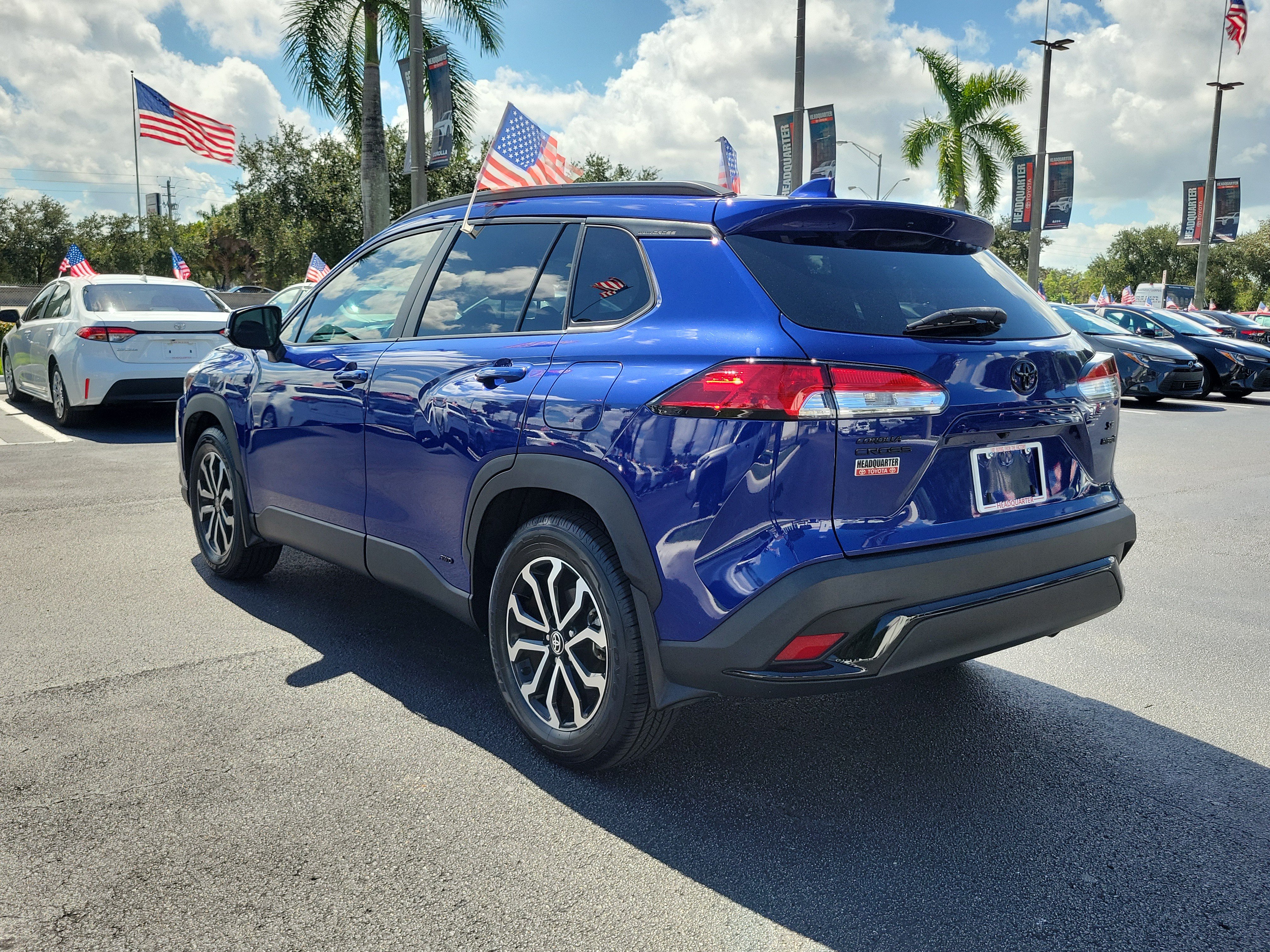 Used 2023 Toyota Corolla Cross AWD Hybrid image 9