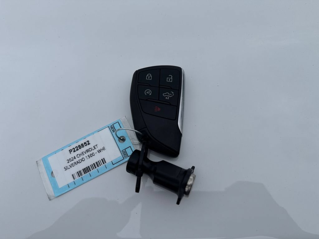 Used 2024 Chevrolet Silverado 1500 LT AWD/4WD image 28
