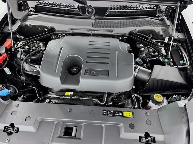 Used 2026 Land Rover Defender 110 X-Dynamic SE image 32