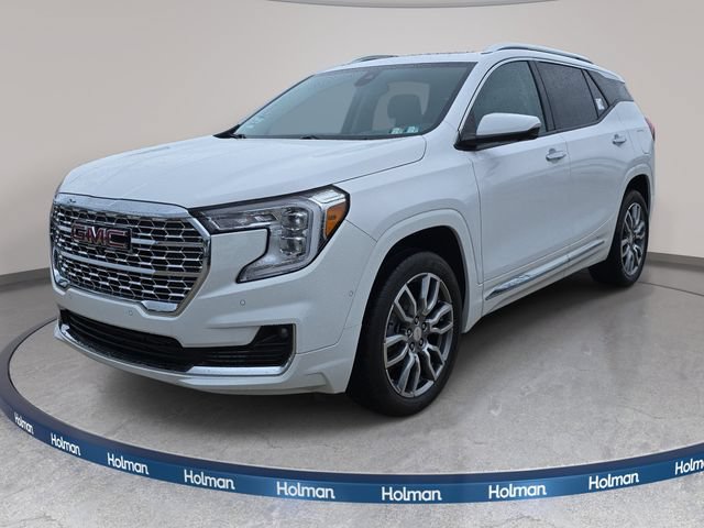 Used 2024 GMC Terrain Denali w/ Denali Premium Package AWD/4WD image 1