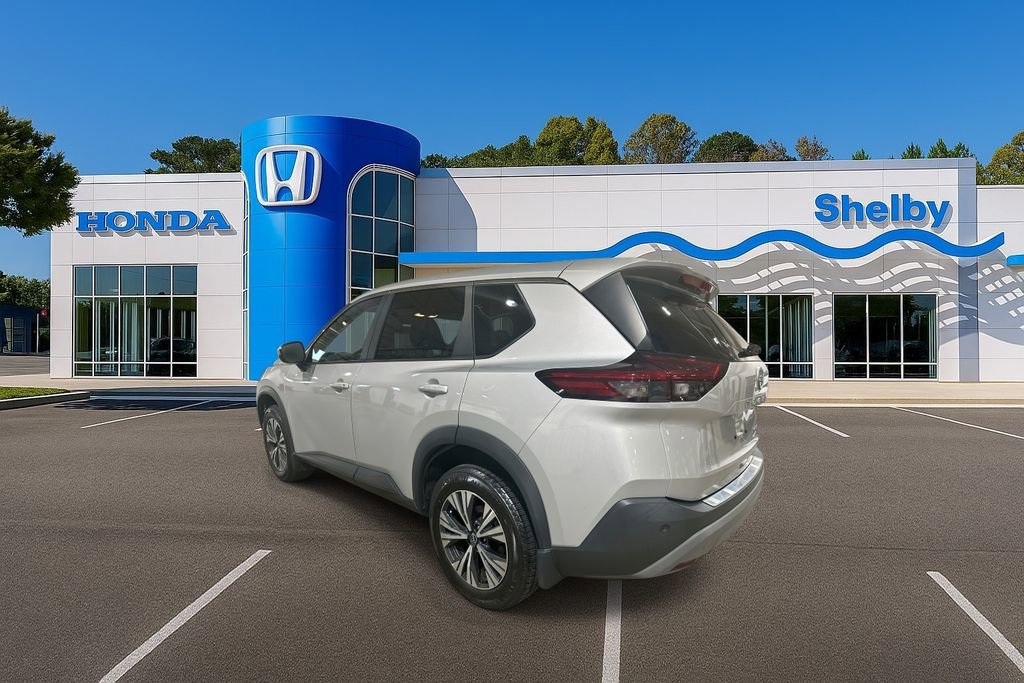 Used 2022 Nissan Rogue SV image 6