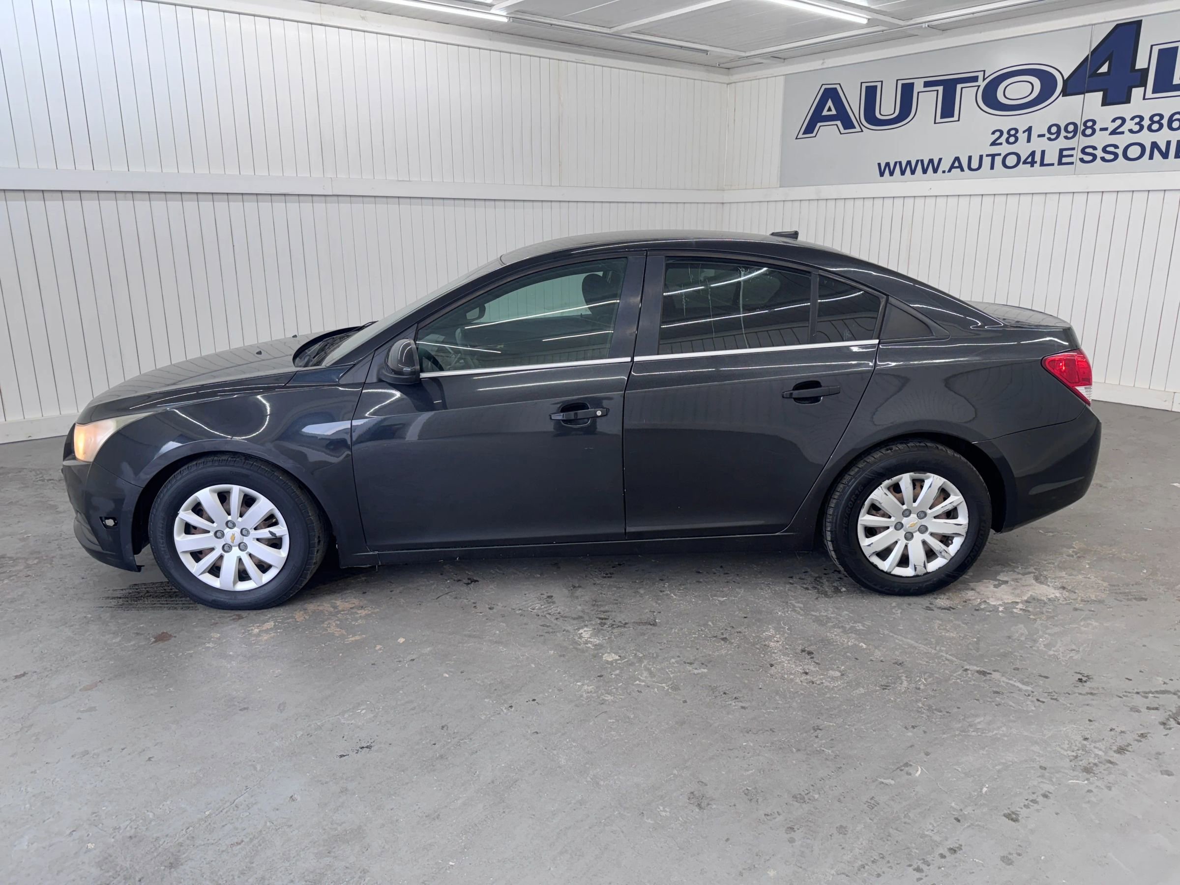 Used 2011 Chevrolet Cruze LT FWD image 8