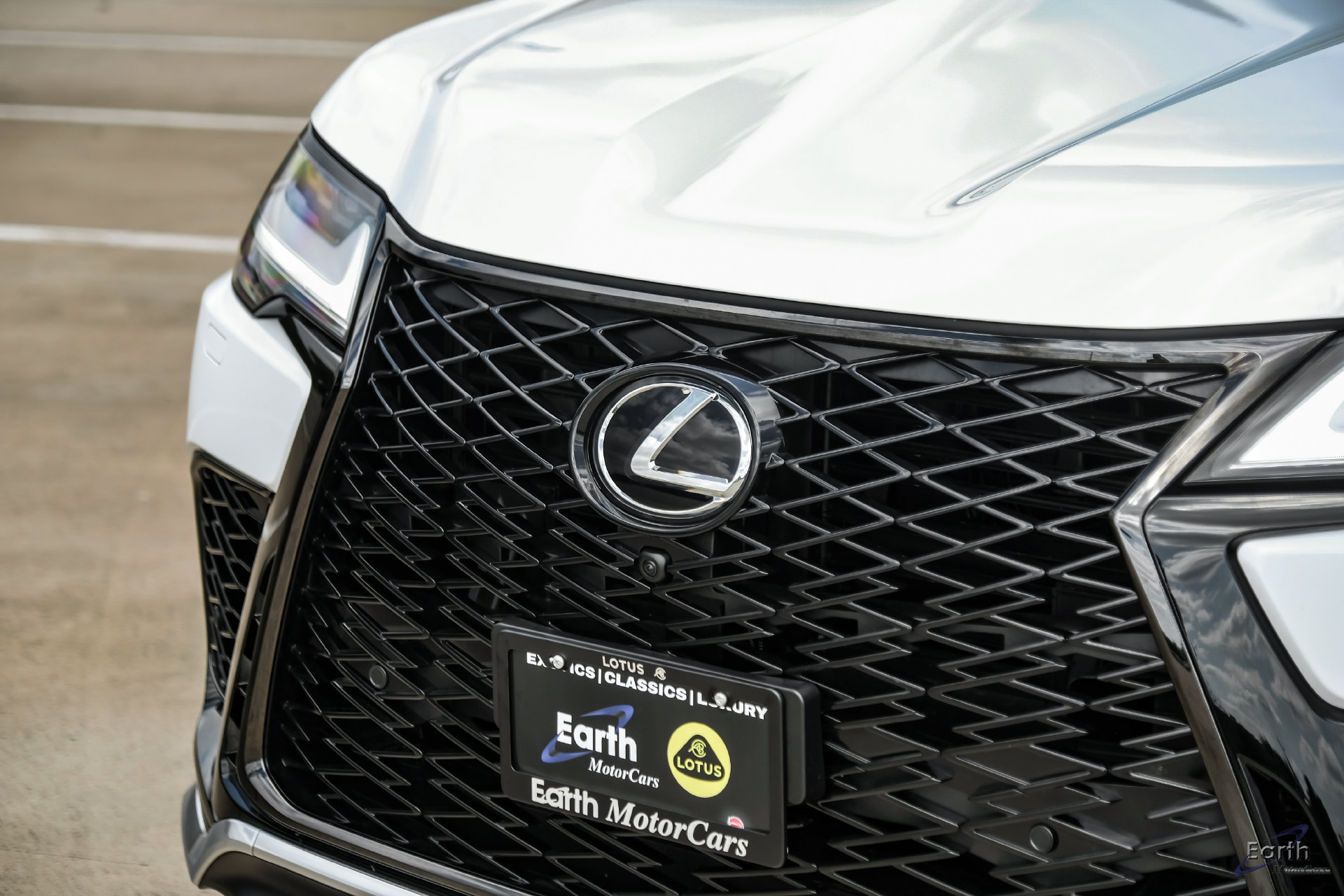Used 2026 Lexus LX 600 F Sport w/ Accessory Package (Z1) AWD/4WD image 30