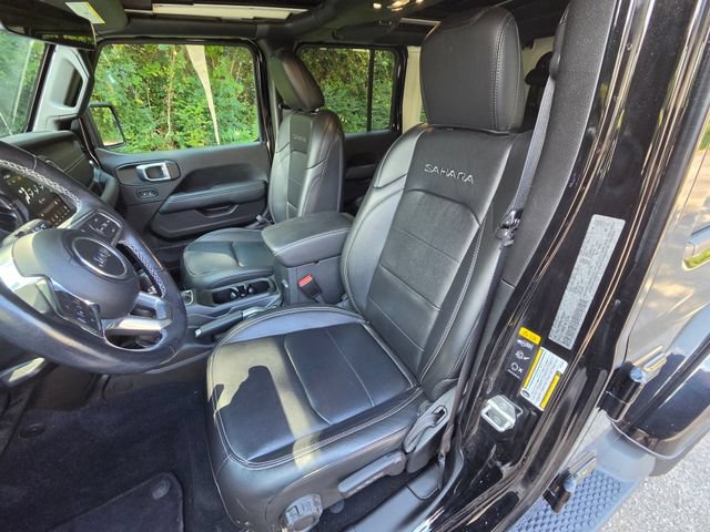 Used 2022 Jeep Wrangler Unlimited Sahara w/ Cold Weather Group AWD/4WD image 15
