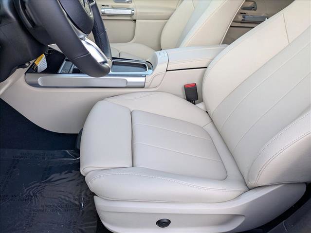 New 2026 Mercedes-Benz GLB 250 image 4