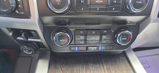Used 2020 Ford F250 Lariat w/ Lariat Ultimate Package AWD/4WD image 18