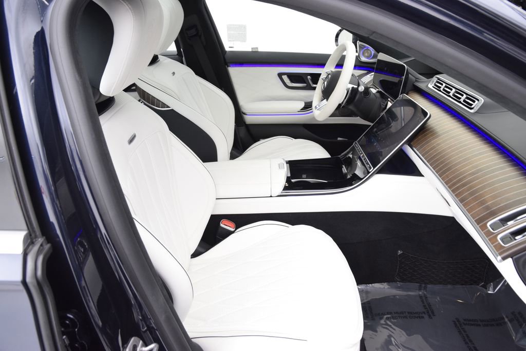 Used 2025 Mercedes-Benz S 63 AMG S image 16