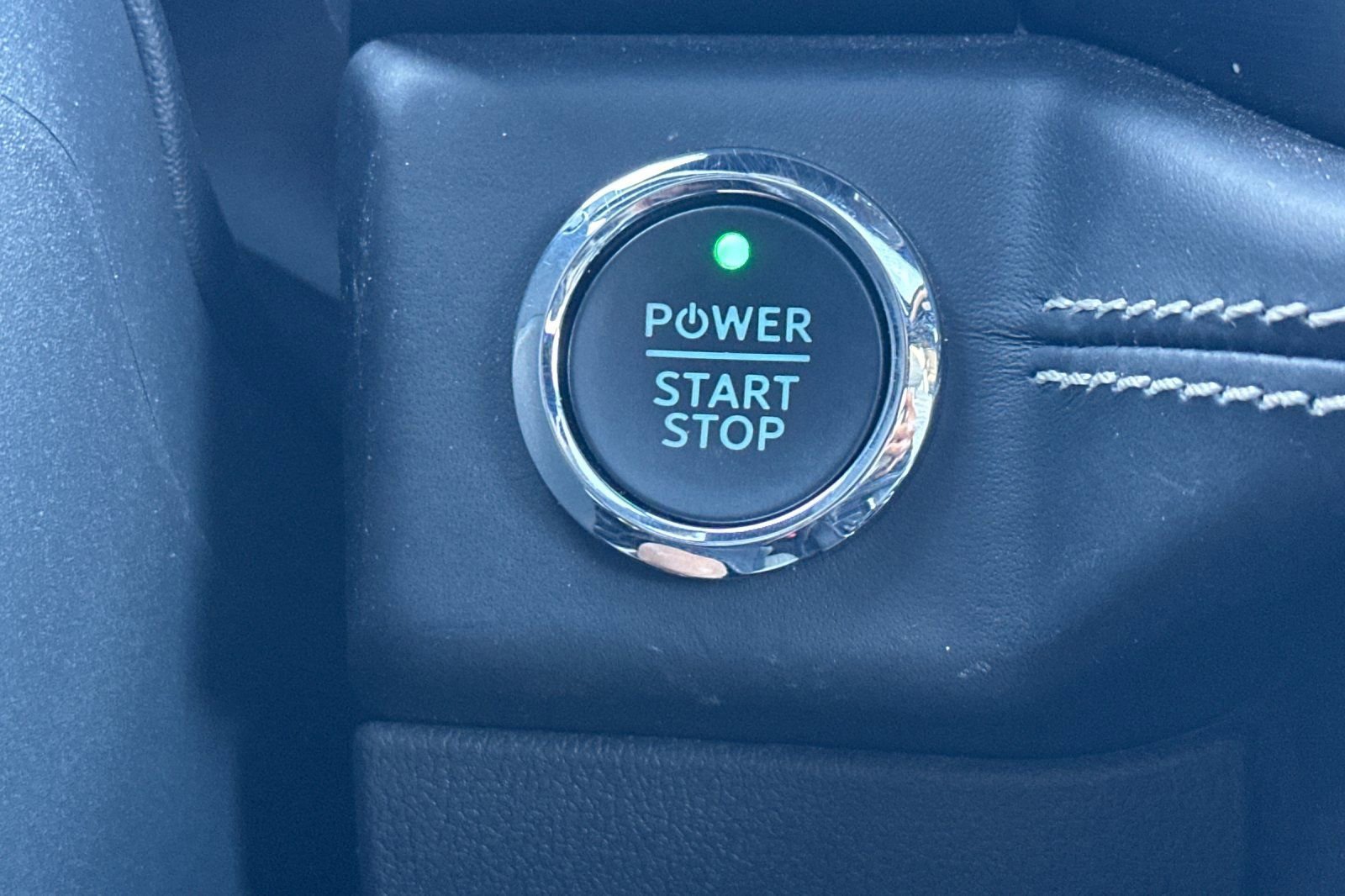 Used 2023 Ford F150 Lightning Platinum AWD/4WD image 18