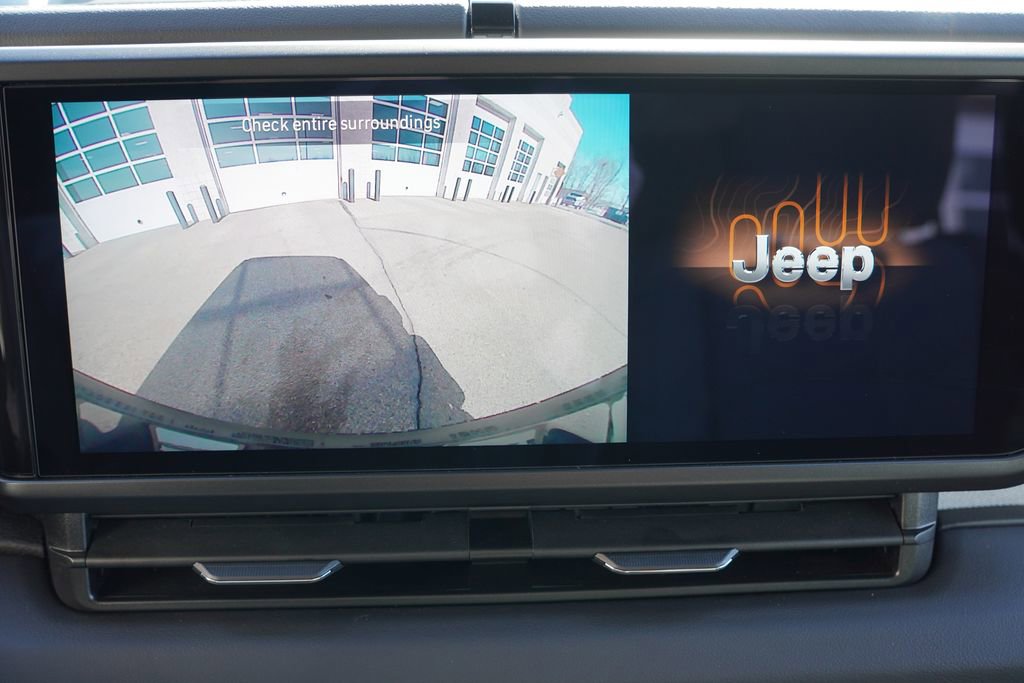 Certified 2025 Jeep Wrangler Unlimited Sahara w/ Safety Group image 32