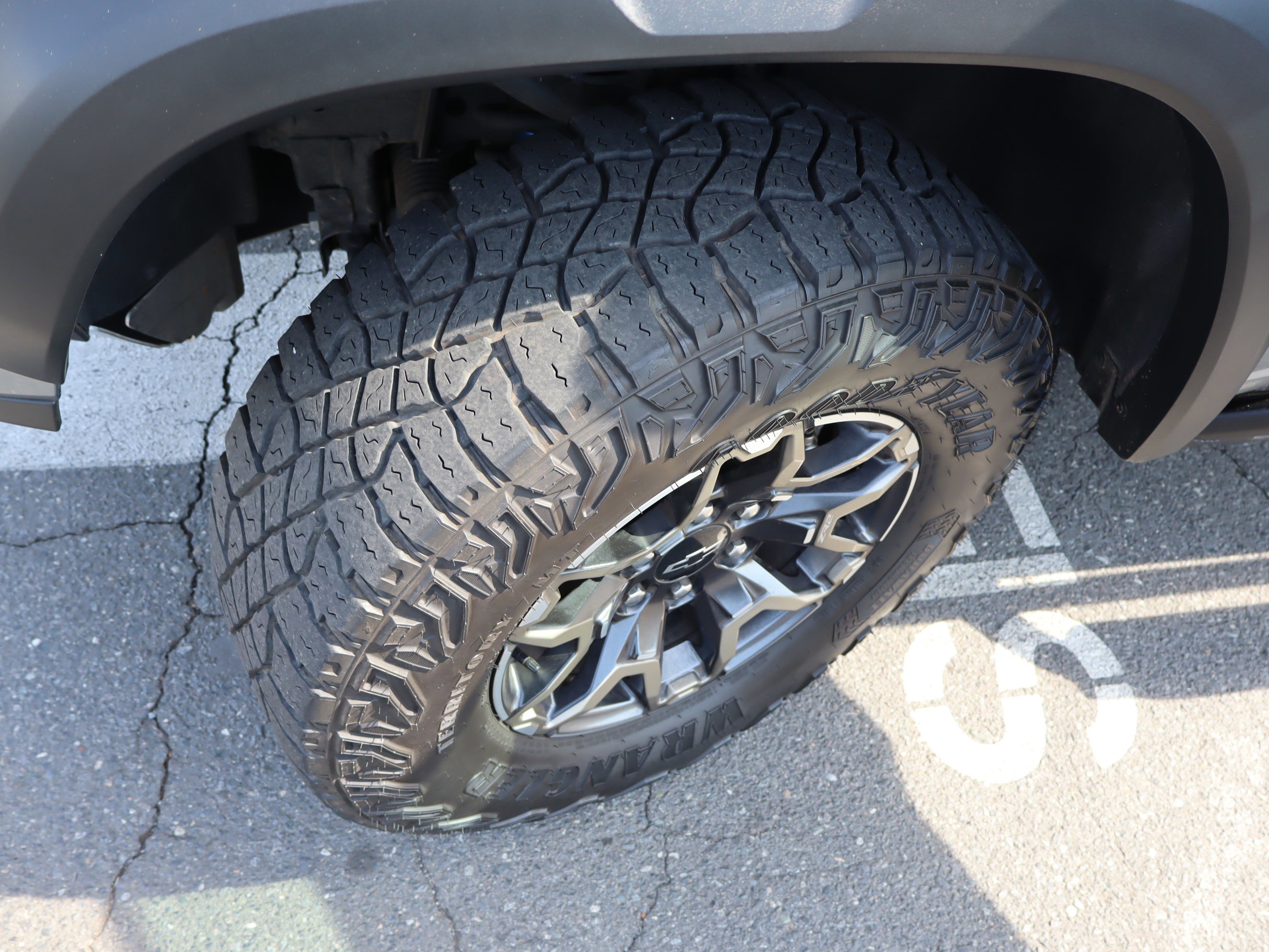 Certified 2024 Chevrolet Colorado ZR2 image 42