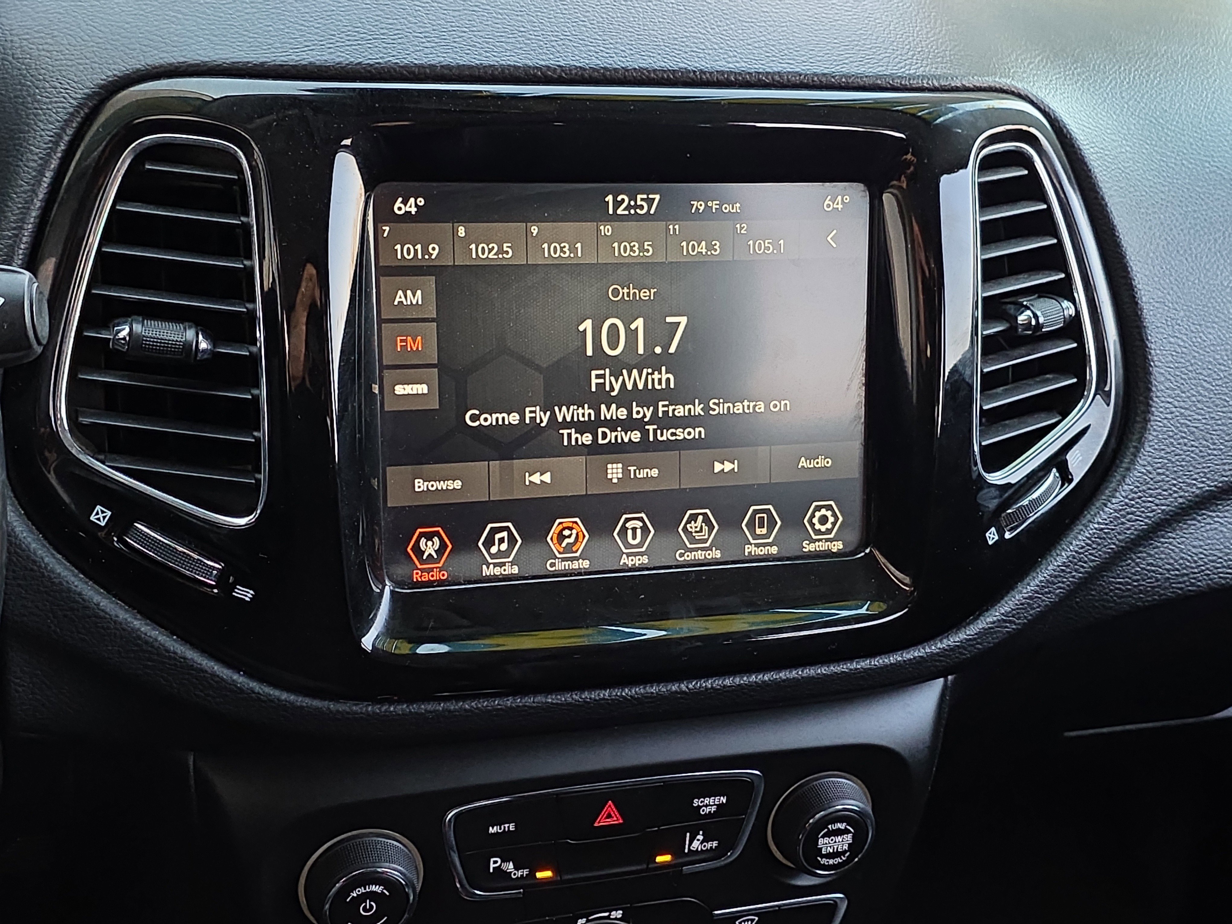 Used 2021 Jeep Compass Limited image 19