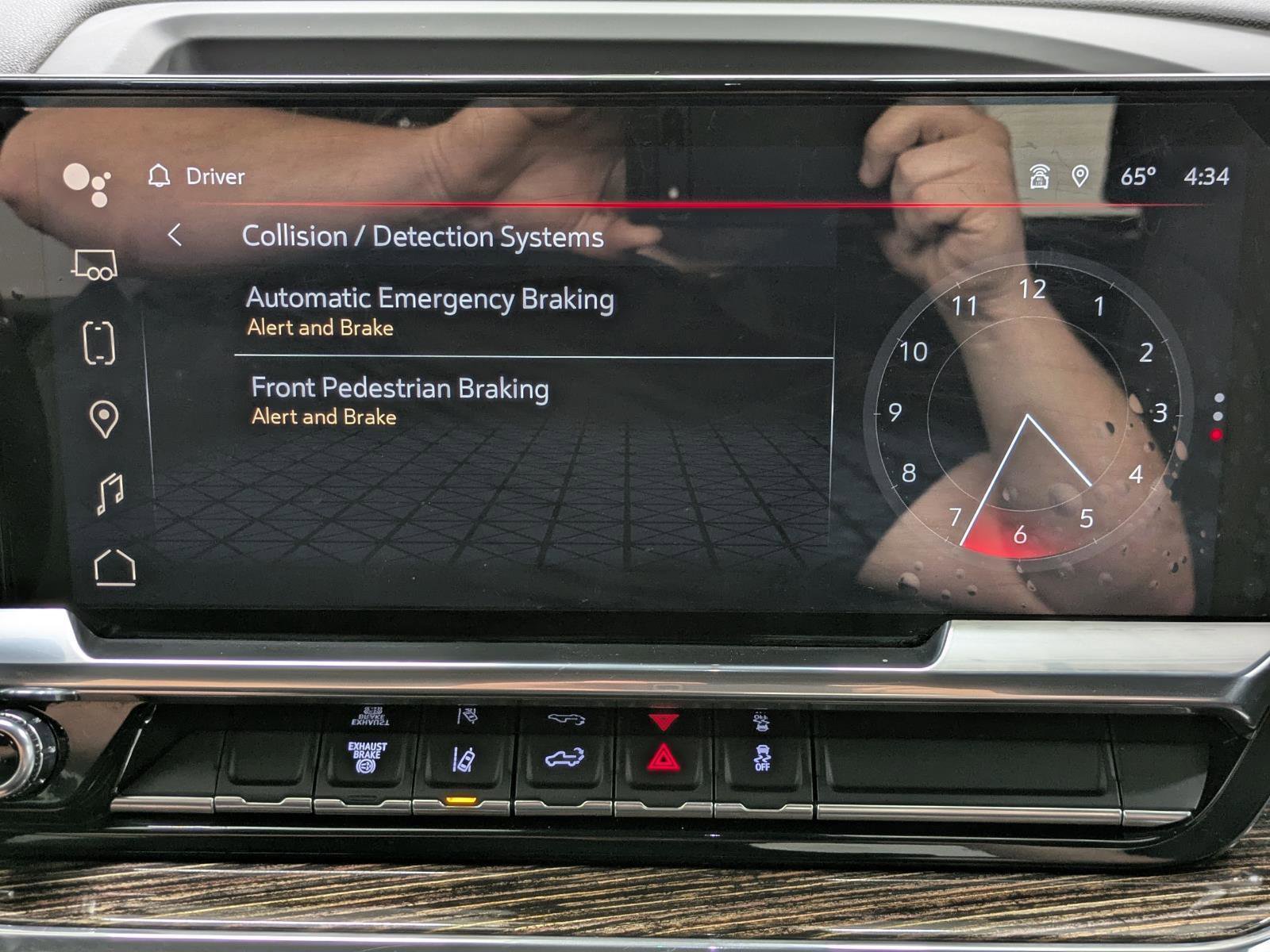 Used 2024 GMC Sierra 3500 SLE w/ SLE Value Package image 8