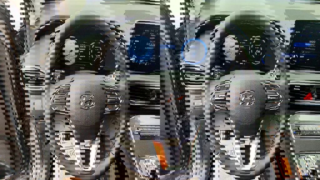 Used 2022 Hyundai Santa Fe XRT image 13