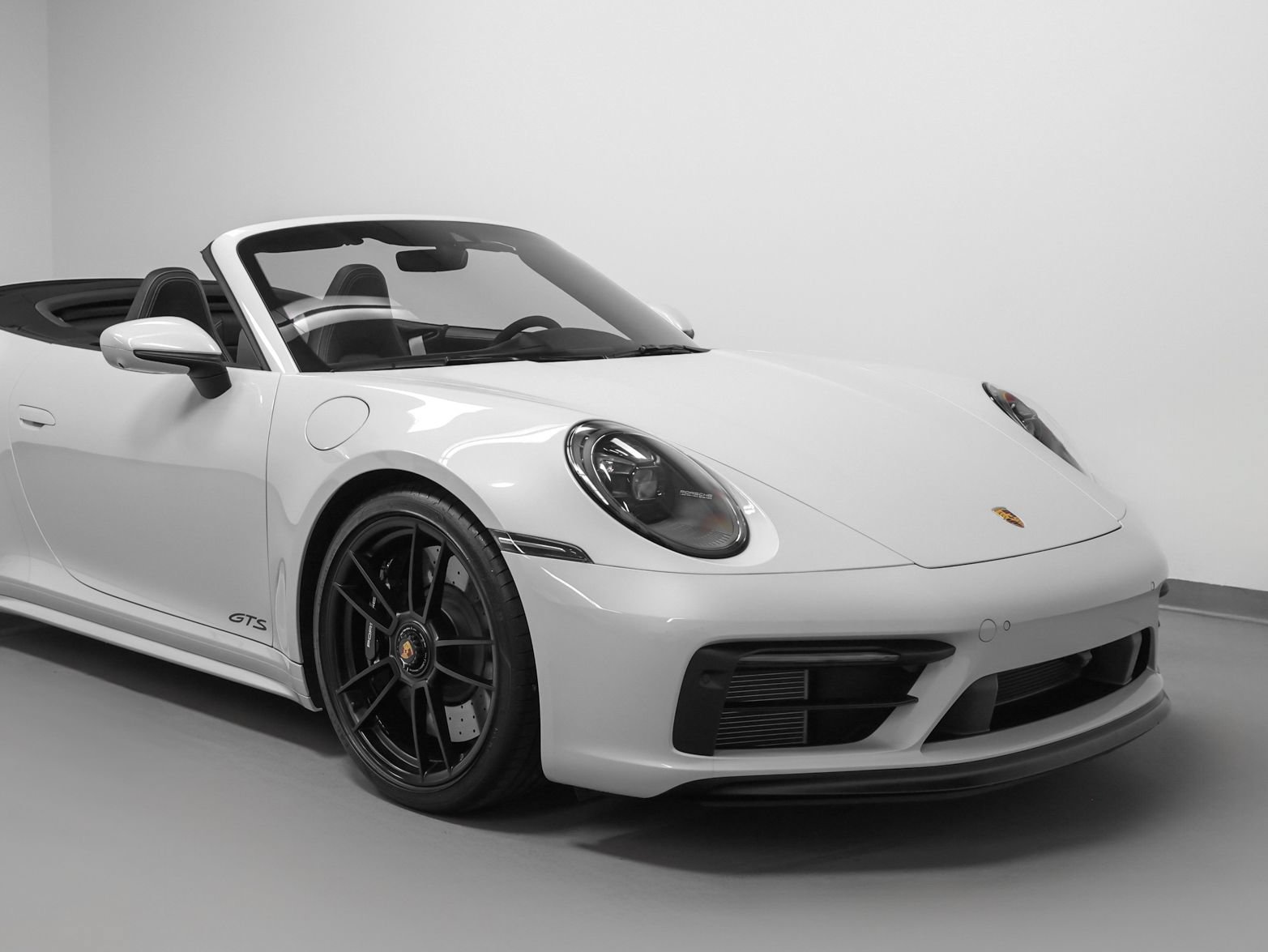 Certified 2023 Porsche 911 Carrera GTS RWD image 11