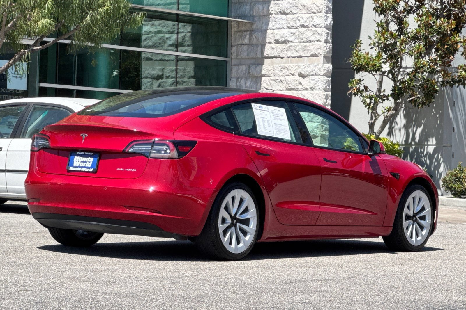 Used 2022 Tesla Model 3 Long Range AWD/4WD image 4