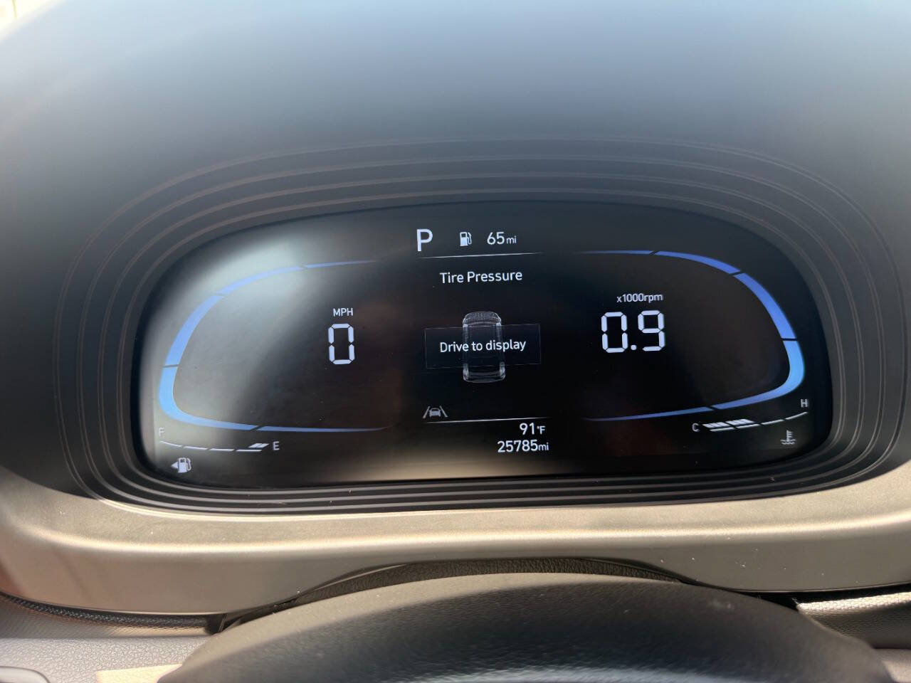 Used 2025 Hyundai Venue SEL FWD image 45