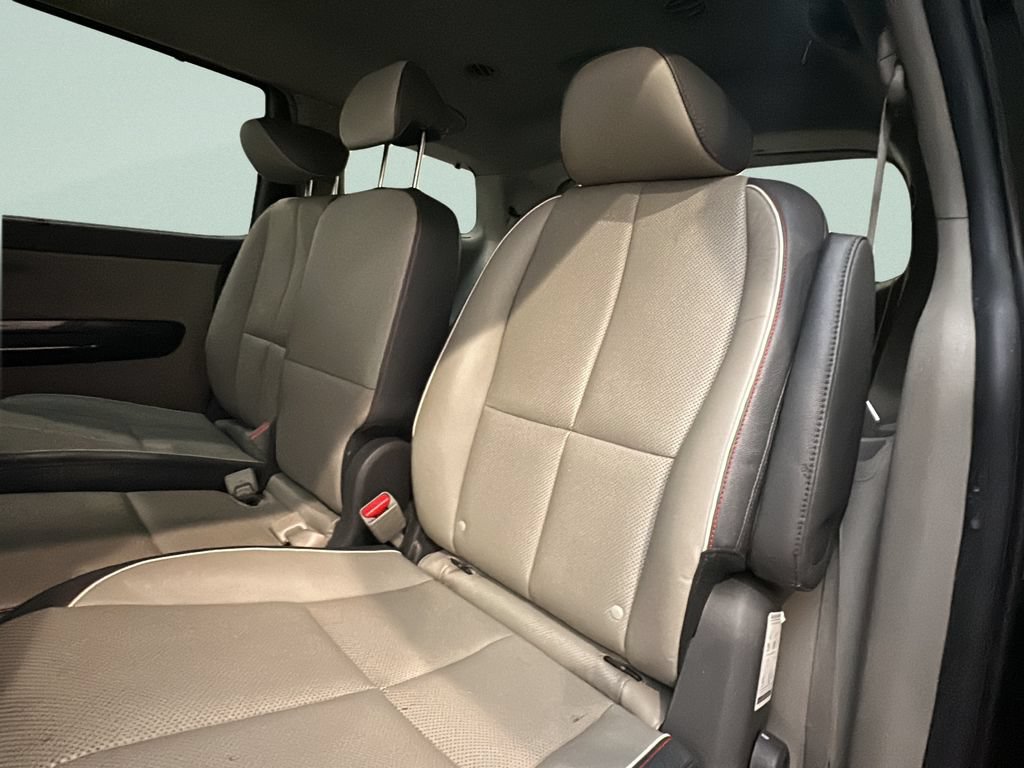 Used 2015 Kia Sedona EX FWD image 16