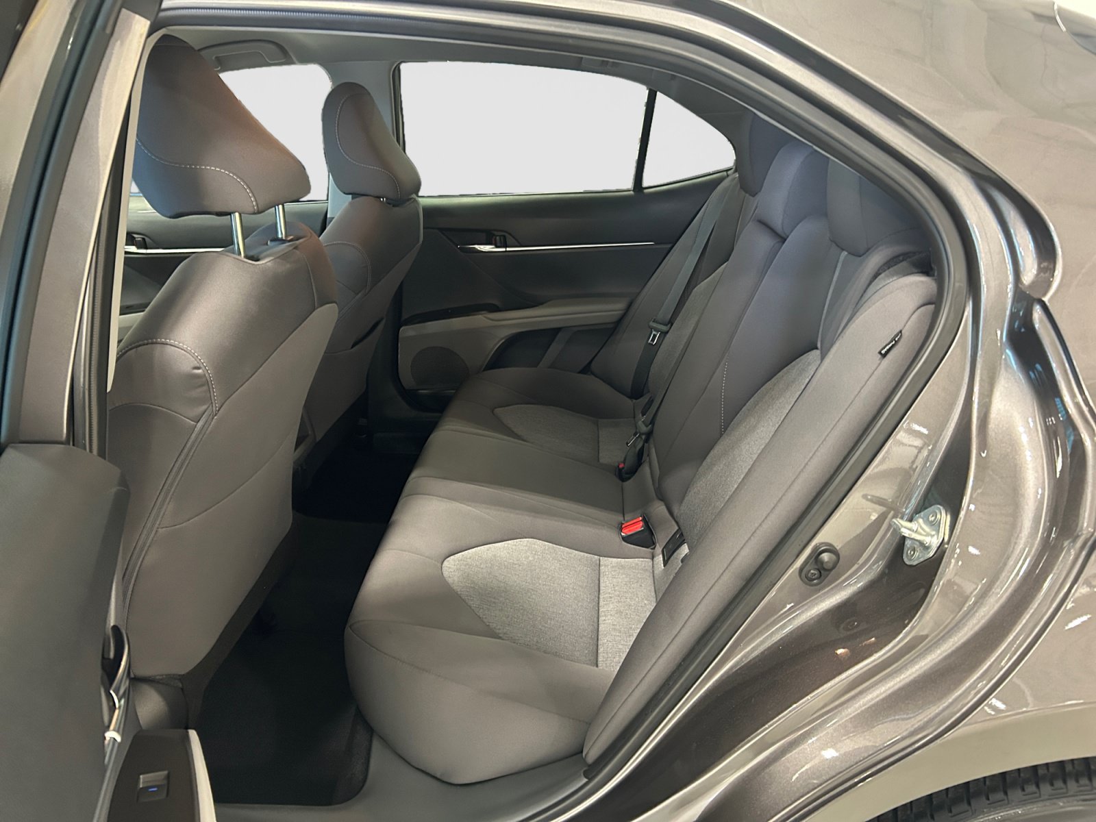 Used 2024 Toyota Camry LE FWD image 21