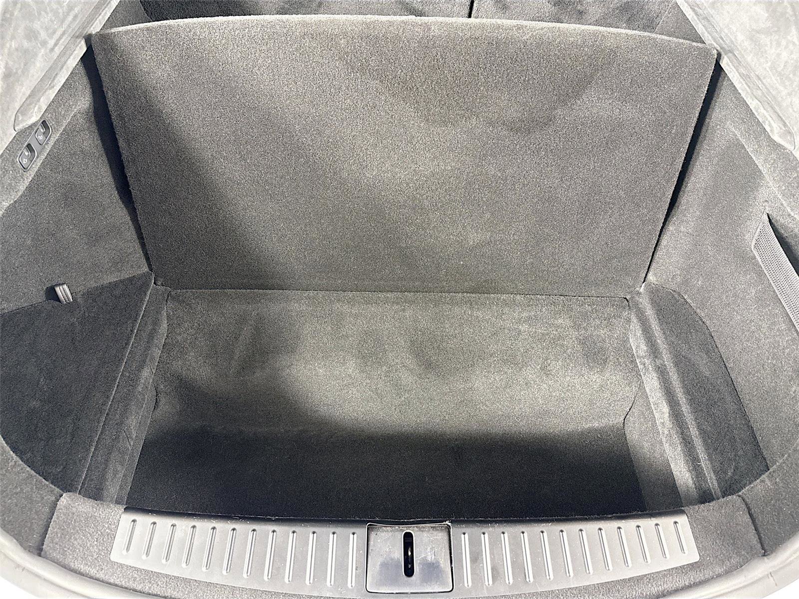 Used 2022 Tesla Model S image 35