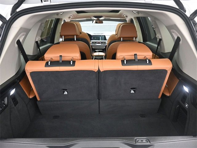 Used 2021 BMW X7 xDrive40i image 24