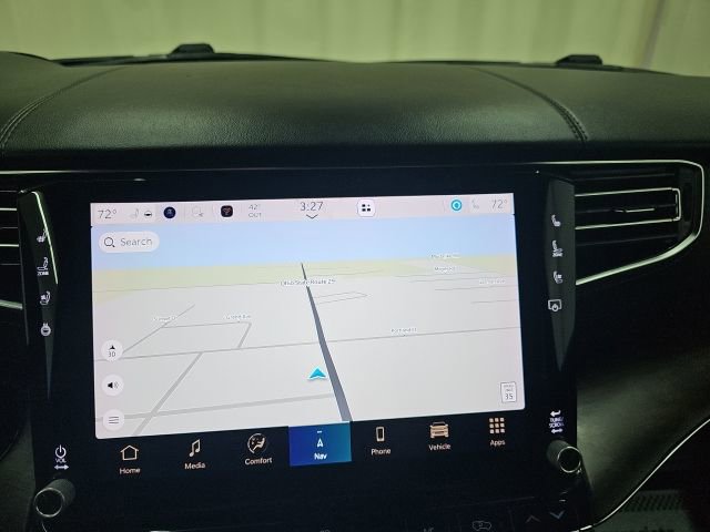 Used 2023 Jeep Grand Wagoneer L Series II image 4