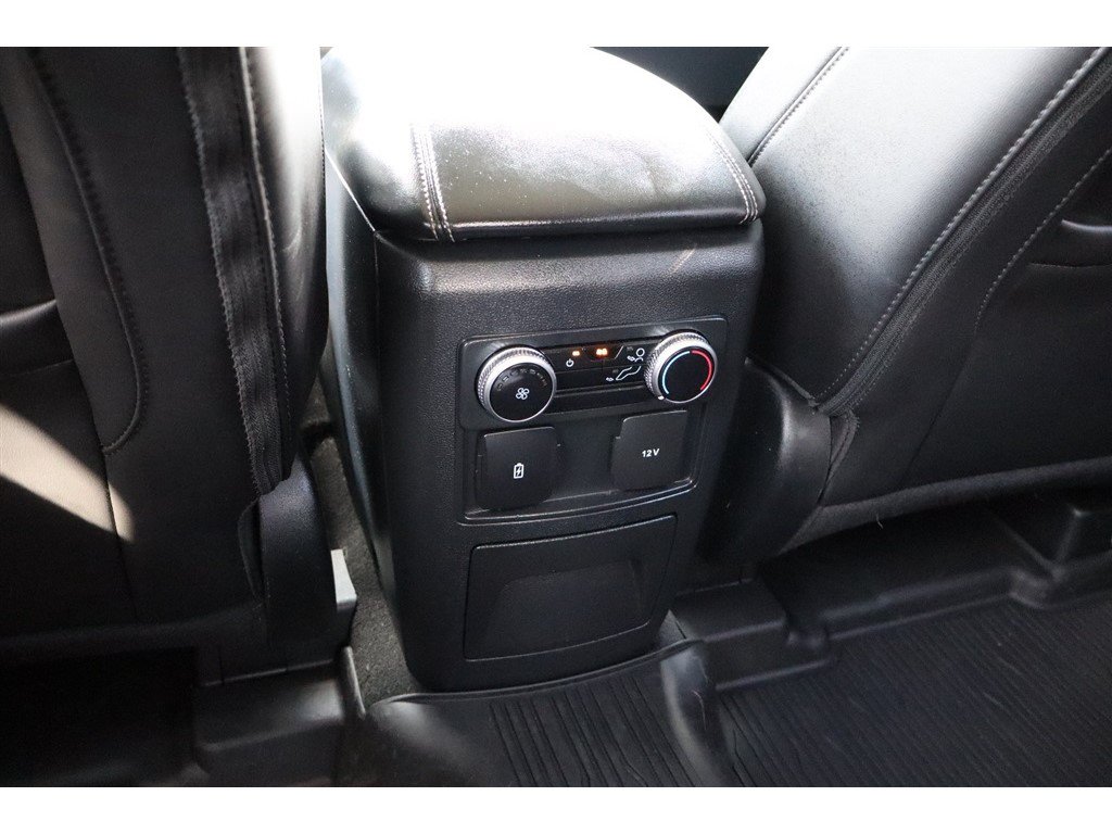 Used 2022 Ford Explorer XLT w/ Equipment Group 202A RWD image 30