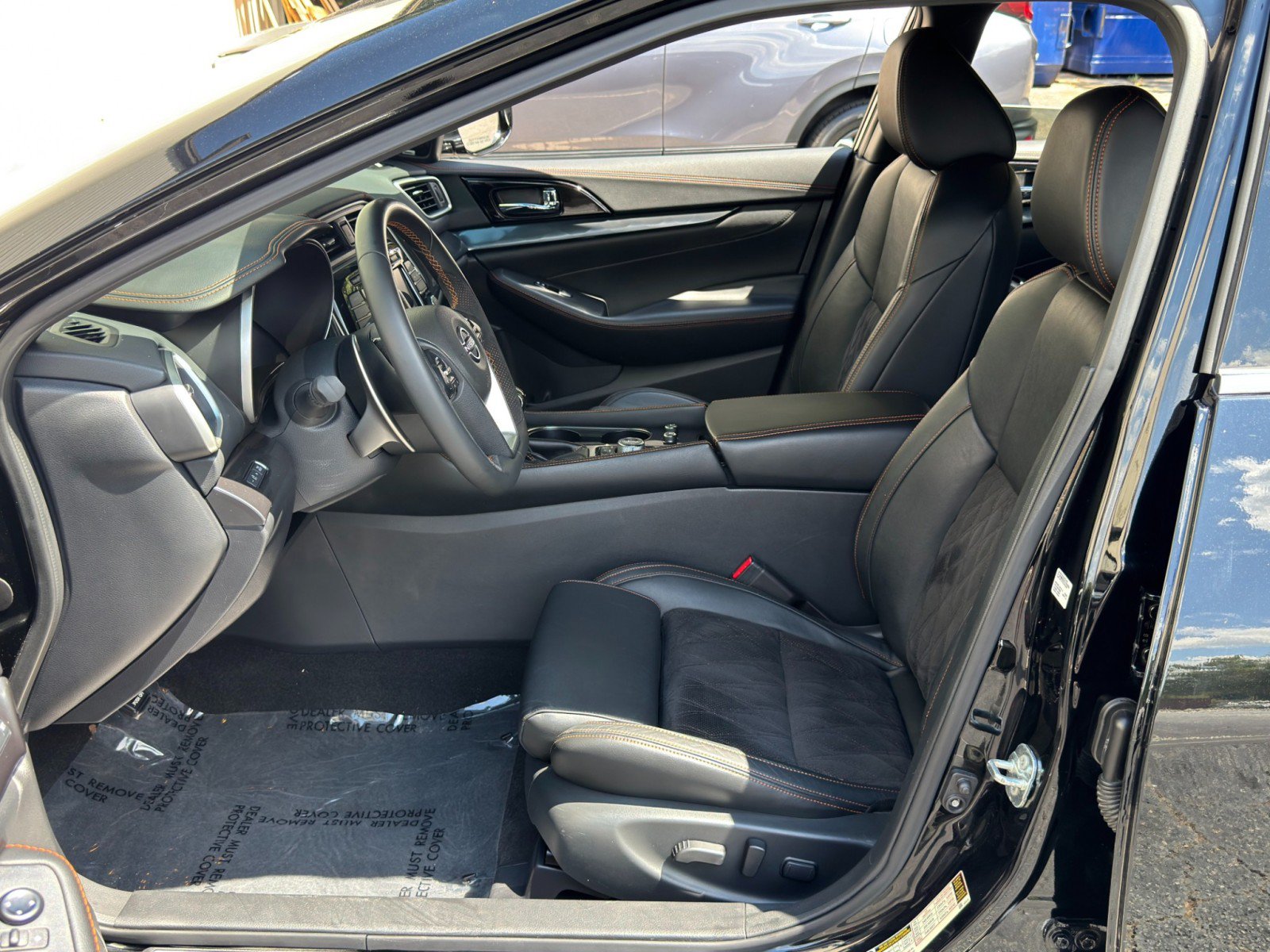 Used 2023 Nissan Maxima SR w/ Sport Mat Group FWD image 16