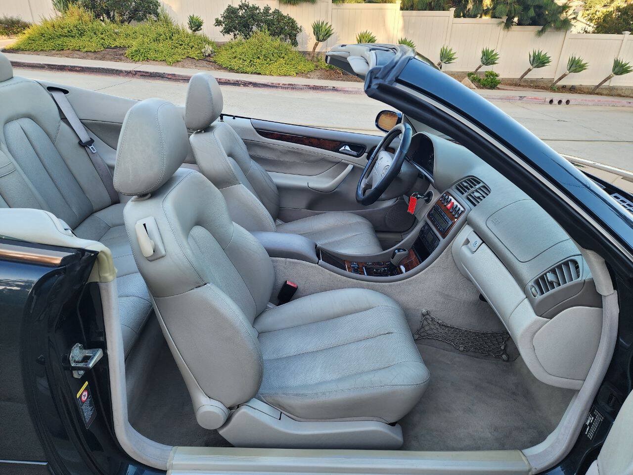 Used 2002 Mercedes-Benz CLK 320 Cabriolet image 13