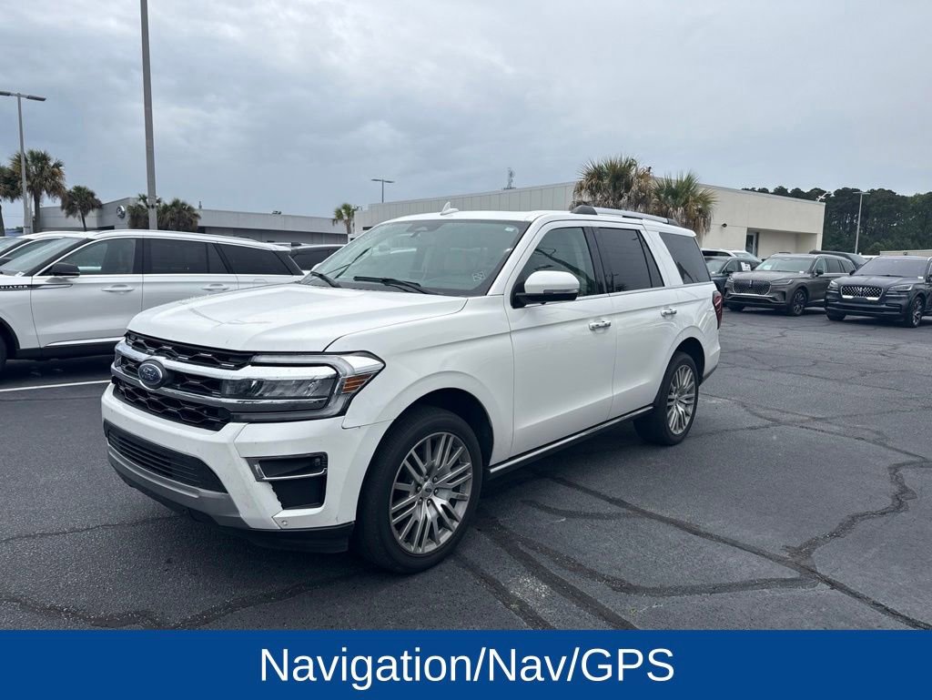 Used 2022 Ford Expedition Limited RWD image 4