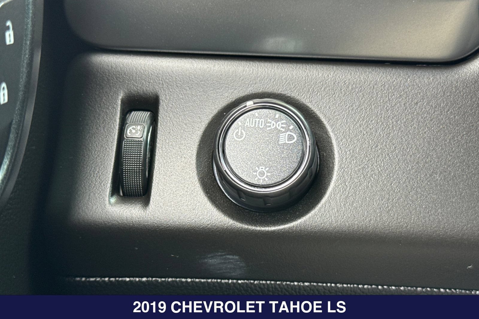 Used 2019 Chevrolet Tahoe LS RWD image 29