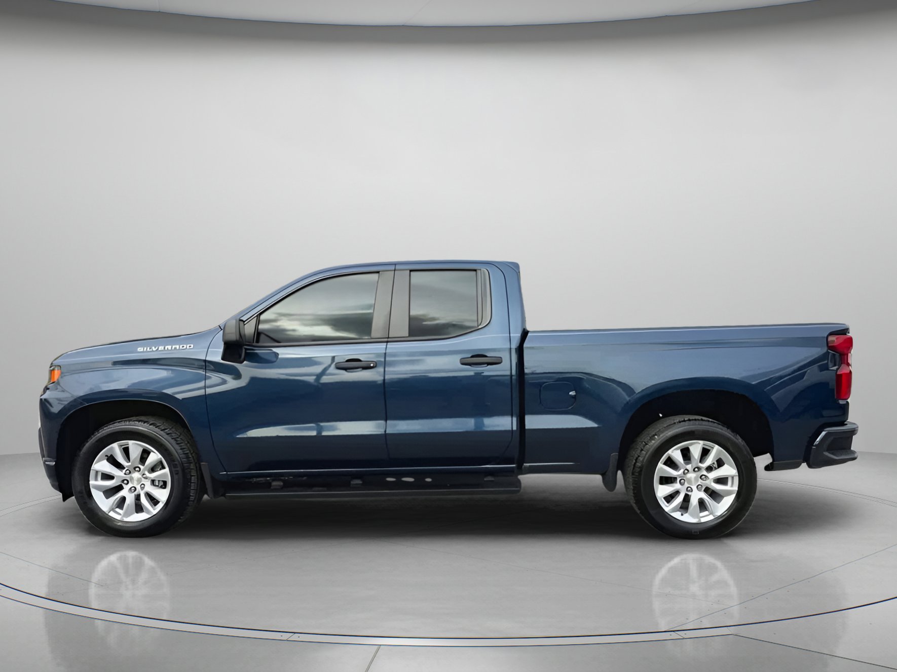 Used 2019 Chevrolet Silverado 1500 Custom w/ Custom Convenience Package image 16