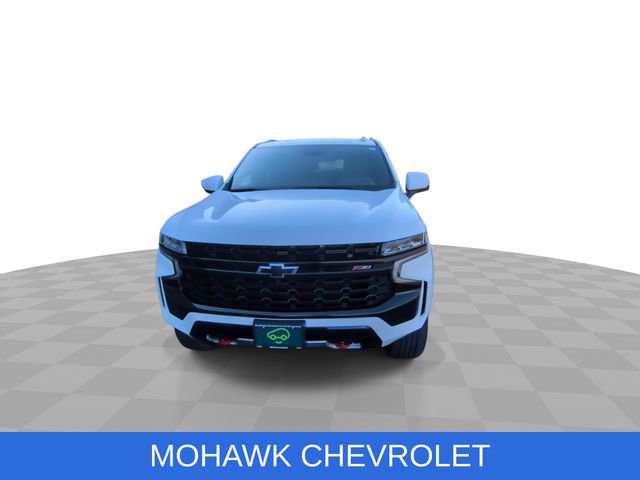 Used 2024 Chevrolet Suburban Z71 w/ Luxury Package AWD/4WD image 3