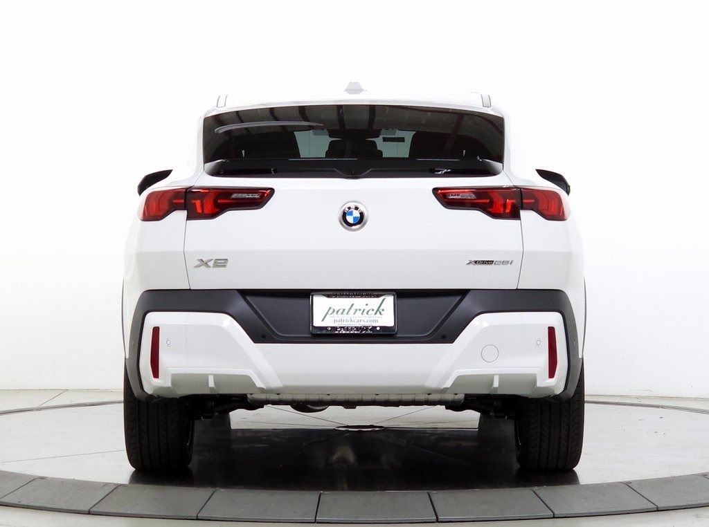 New 2026 BMW X2 xDrive28i w/ Convenience Package AWD/4WD image 7
