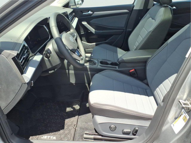 New 2026 Volkswagen Jetta SE FWD image 14