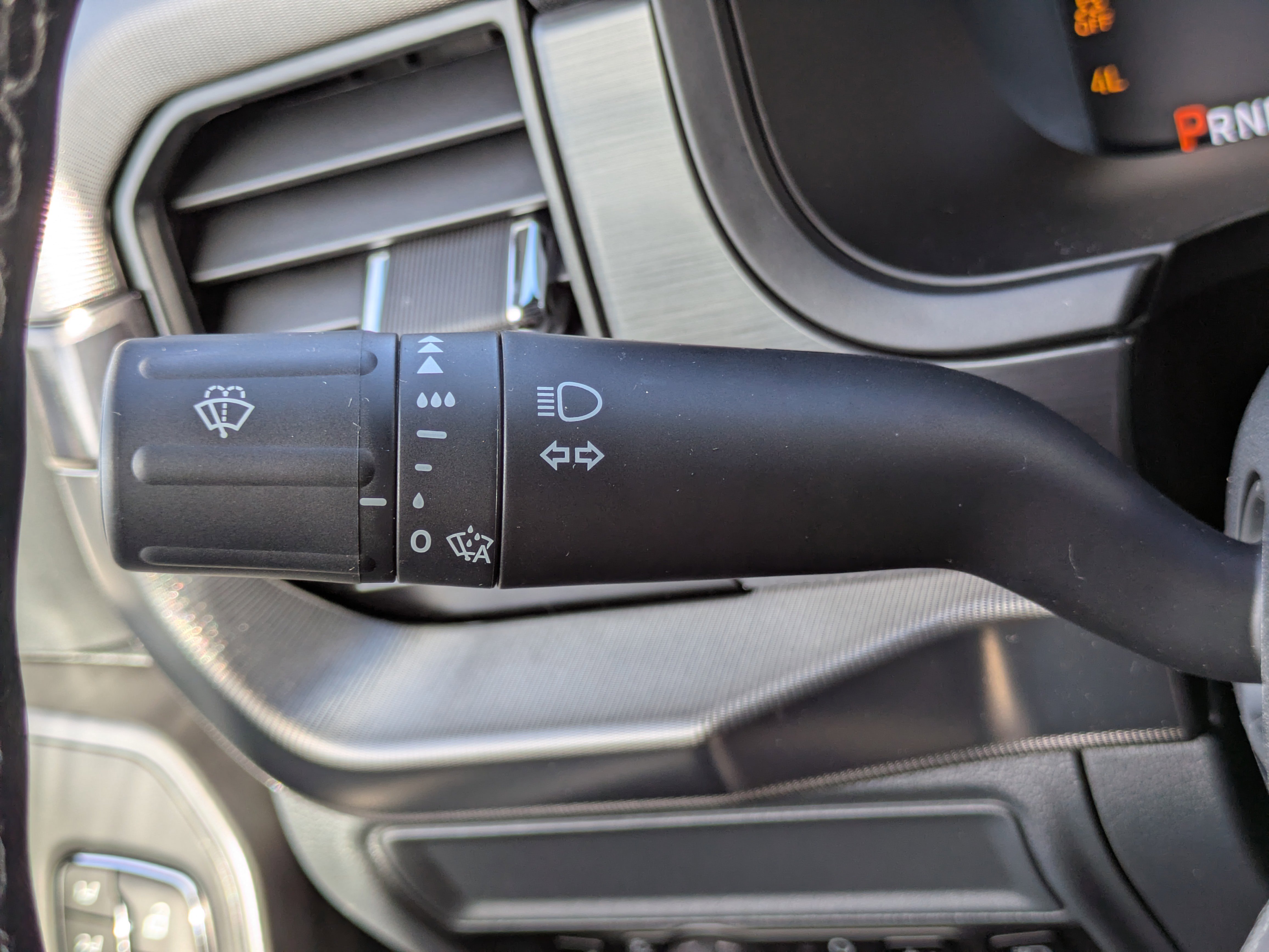 New 2025 Ford F150 Lariat w/ Equipment Group 501A Mid image 26